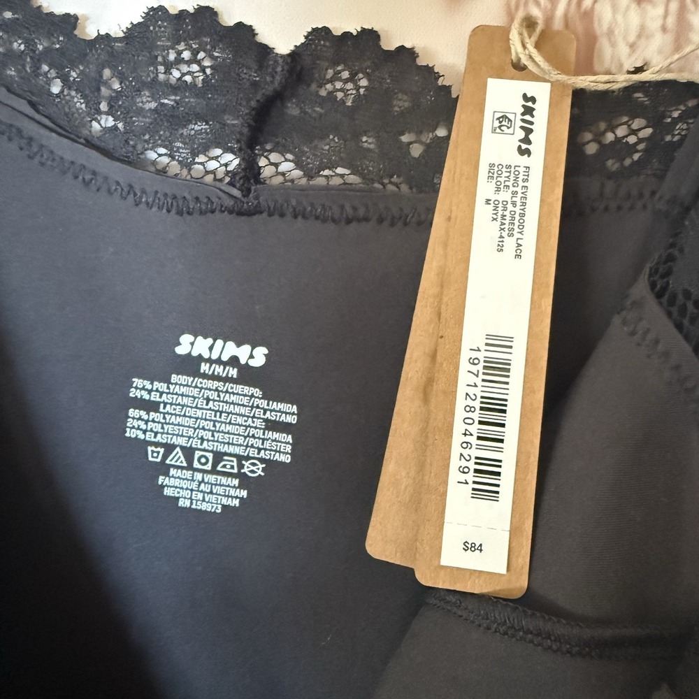 Skims Fits Everybody Lace Long Slip Dress Onyx Black Size Medium NWT $84 - Picture 3 of 7